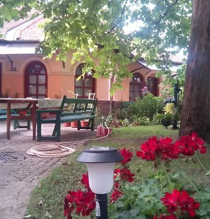 3 Platana Homestay Palic