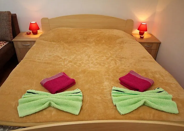 3 Platana Alloggio in famiglia *